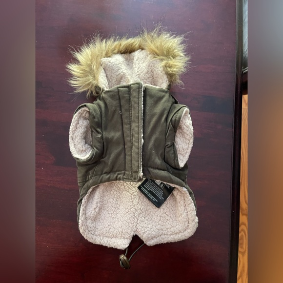 Canada Pooch ‘Alaskan Army Parka’ - Picture 4 of 8